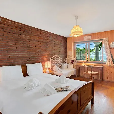 Locarno Area: Quiet View Escape - Happy Appartement