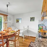 Locarno Area: Quiet Lake View Escape - Happy Rentals דירה Brione sopra Minusio